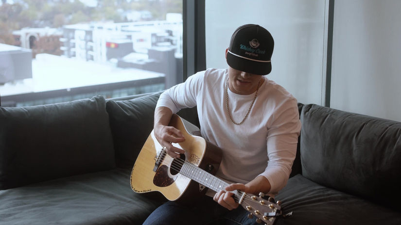 Parker McCollum "Pretty Heart" Live Stripped Session